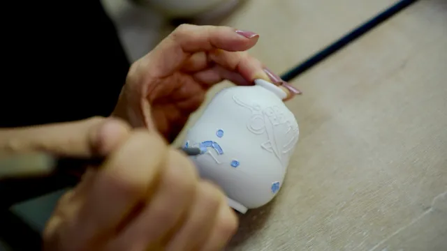 Keramik und Identität_Christina (Foto: kazuo-ota-jP5LRBs3pT8-unsplash) Keramik und Identität_Christina (Foto: kazuo-ota-jP5LRBs3pT8-unsplash)